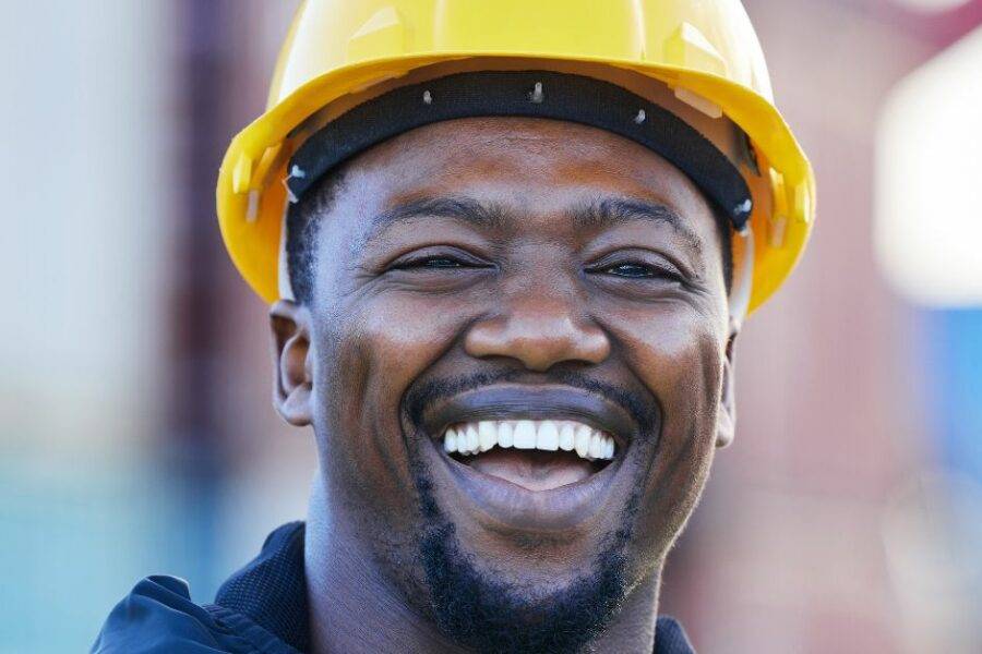 Bridging Humanity and Logistics: Unveiling the Personal Stories Behind the Industry